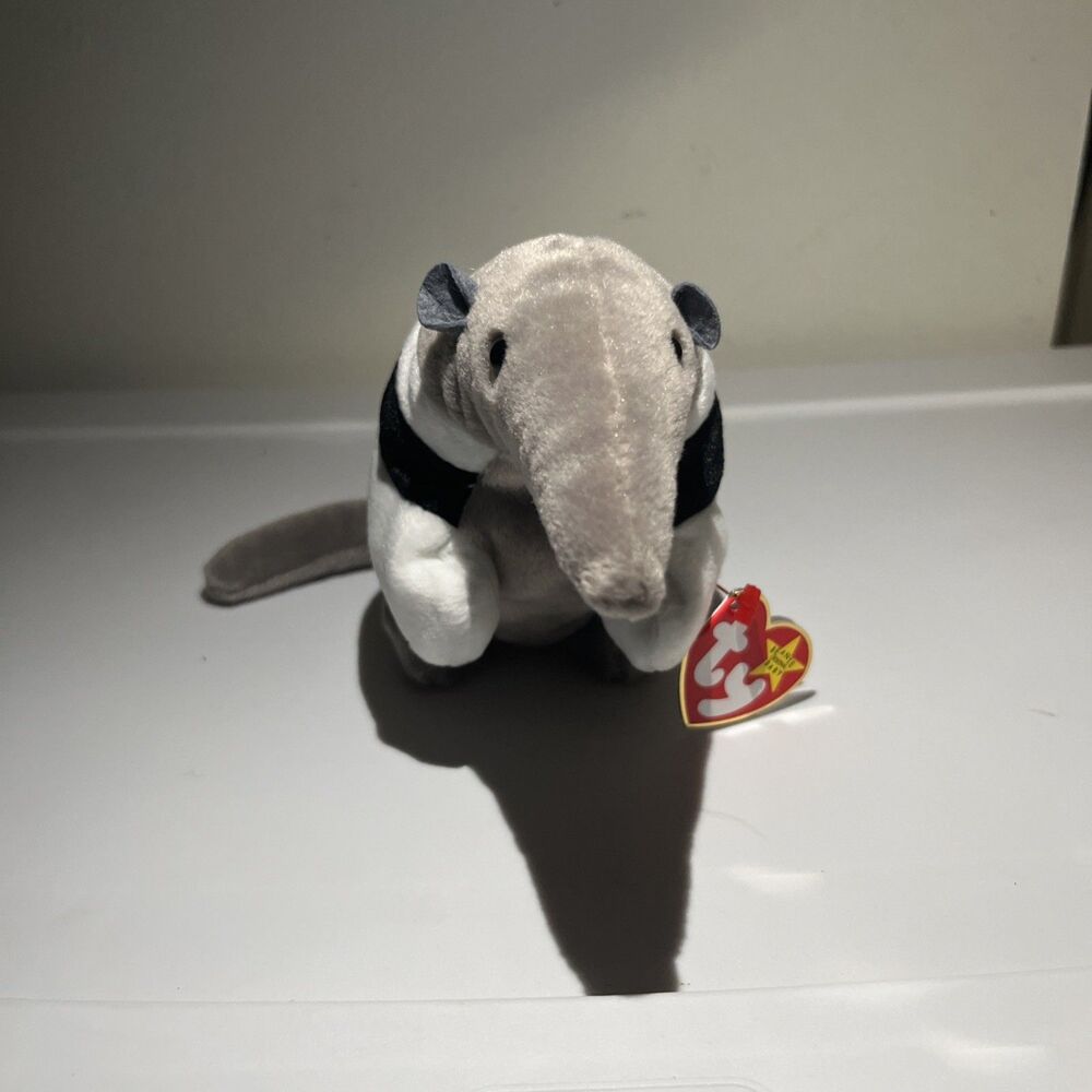 Ty Beanie Baby Ants the Anteater DOB November 7, 1997 MWMT